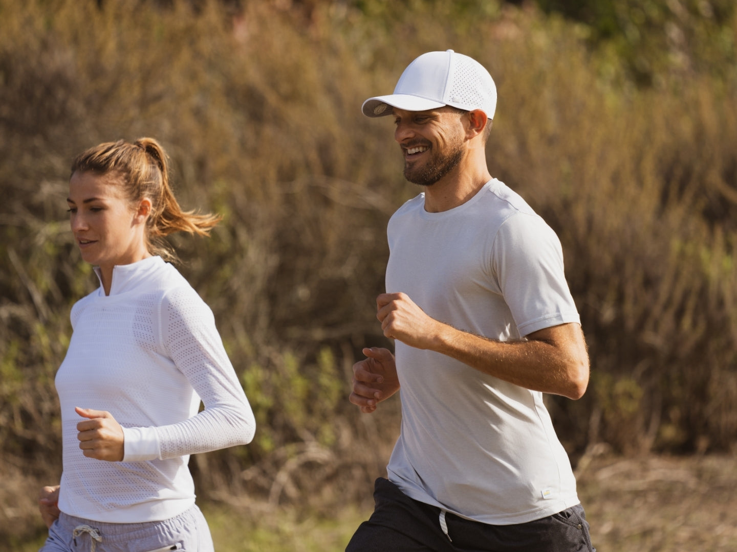 A runner wearing the melin A-Game Hydro in White