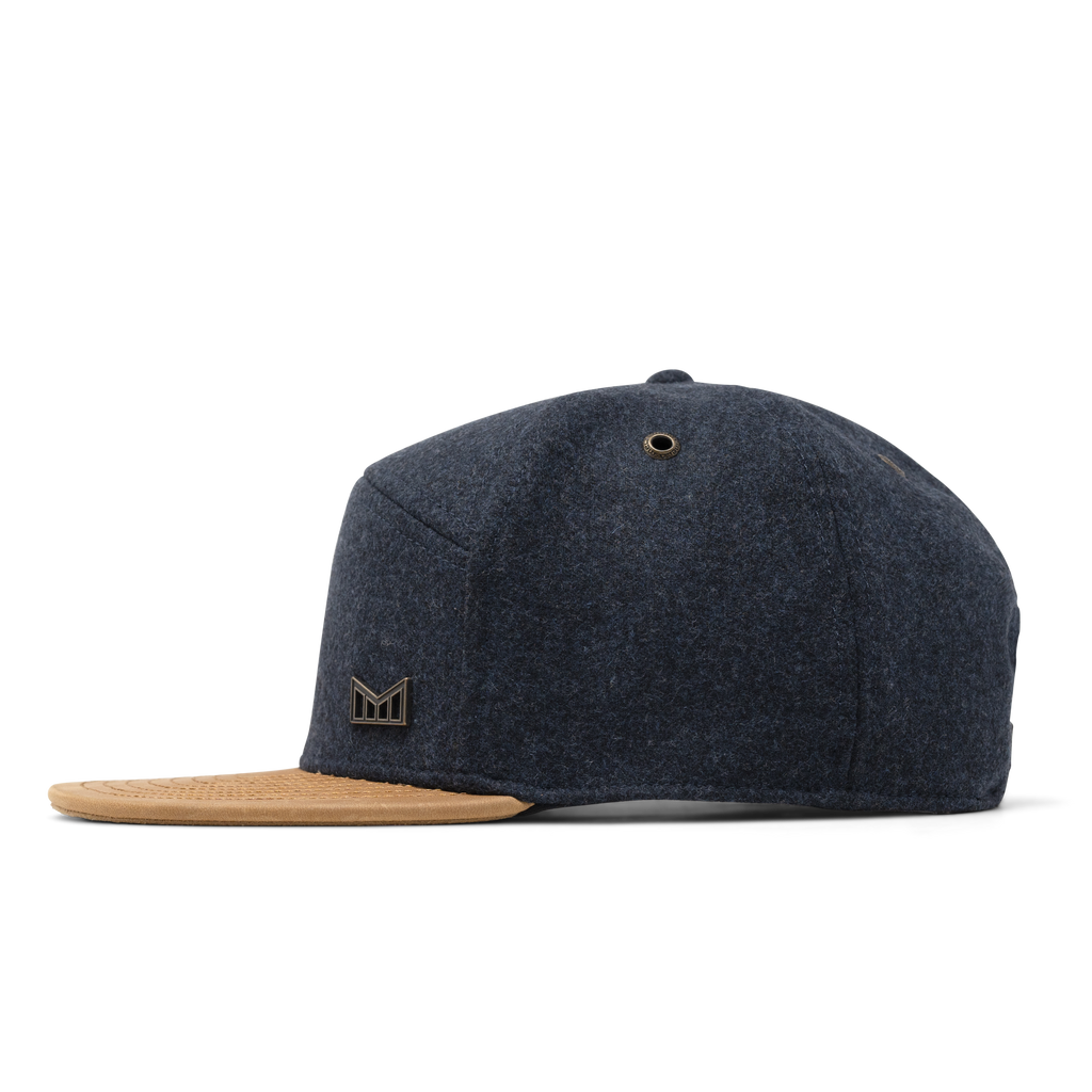 The side view of melin's Trenches Icon Scout Thermal - Navy Big Image - 4