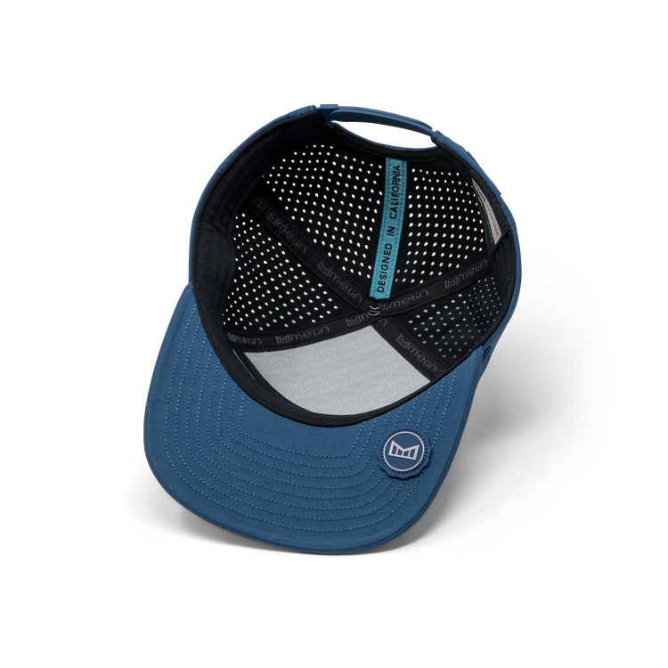 ◆melin◆ 撥水 通気 水に浮く 高機能帽子 TRENCHES ICON HYDRO Trenches Icon Hydro Snapback Hat – melin