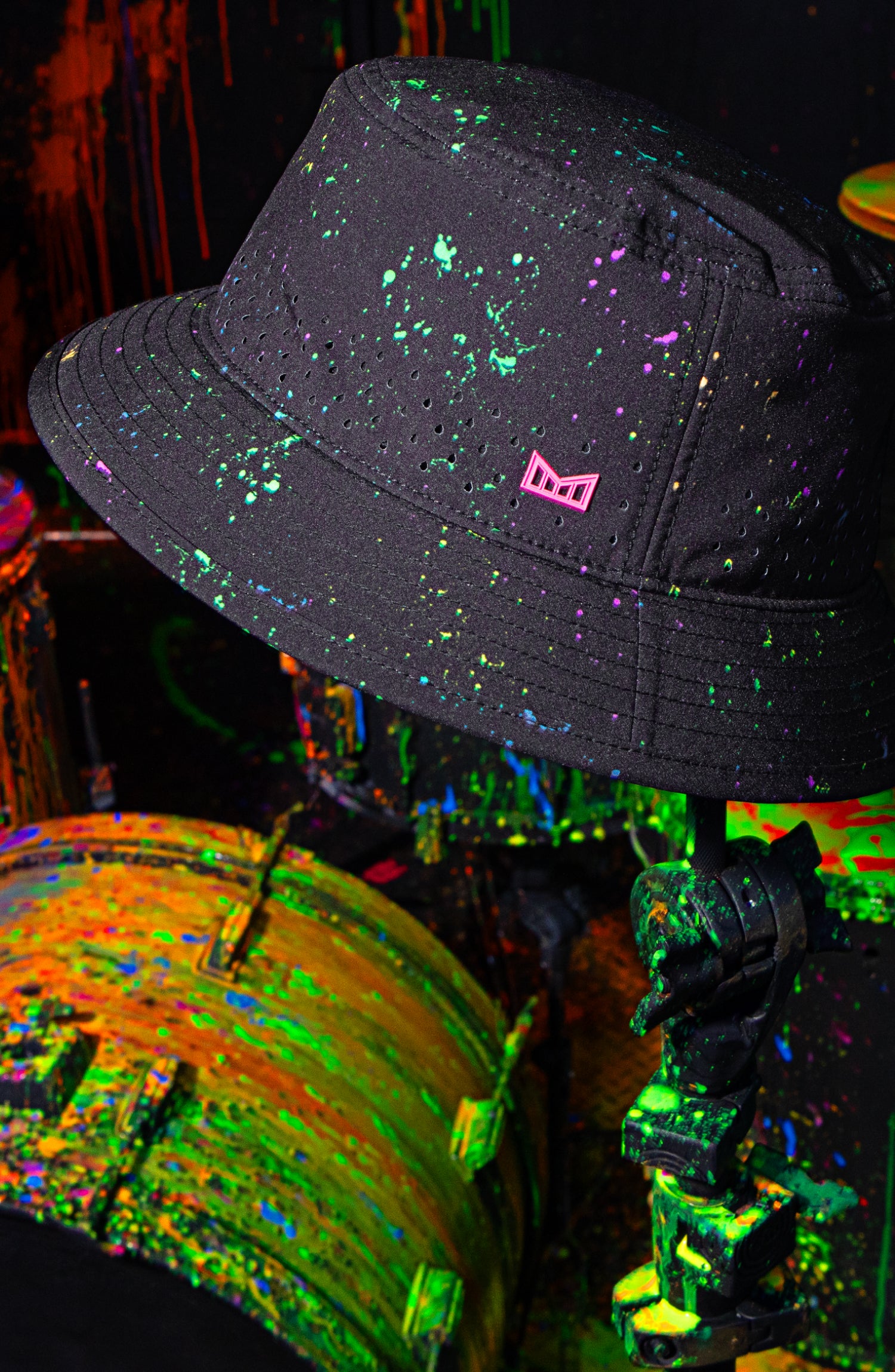 Caddy Neon Hydro – Black | Premium Performance Bucket Hat | melin