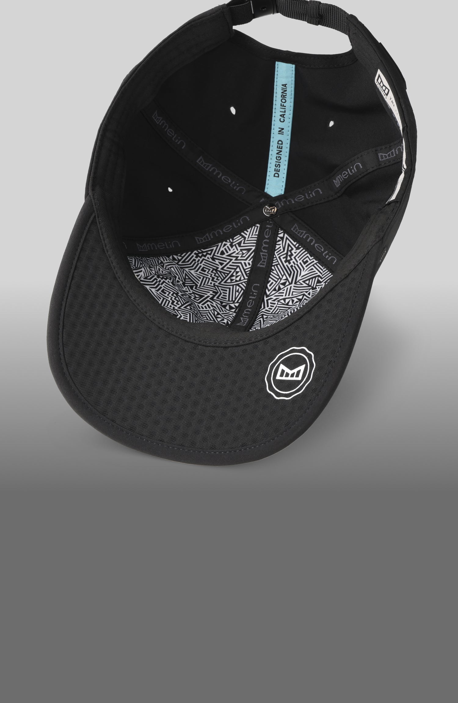 The Legend Packable Hydro – Black | Premium Performance